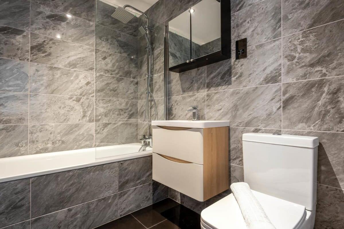 Characterful 2 Bed Apartment With Parking In Hull Кингстон-апон-Халл Экстерьер фото